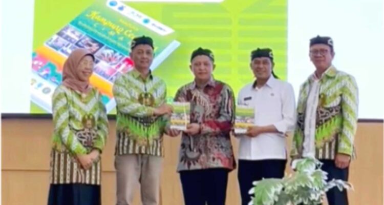 Kolaborasi Program Kampung Cendekia dan Gradasi untuk “Cimahi Zero TPA”