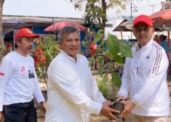 Membaca “Tanah Sunda” di Usia 80 Tahun Indonesia Lewat Puisi Ayip Rosidi