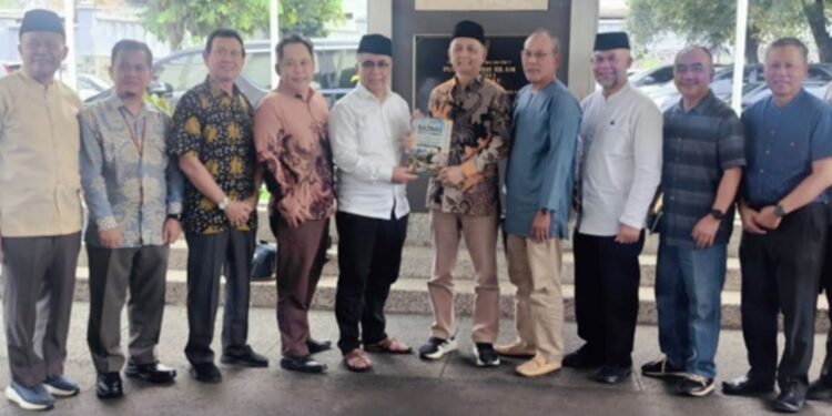 Kolaborasi BAZNAS RI – ICMI orda Cimahi : Solusi Sampah Menjadi Pemberdayaan Umat